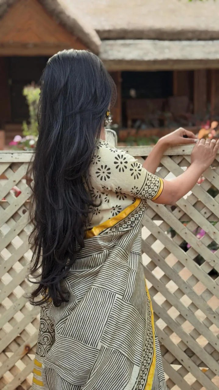 Off White Lilan Cotton With Elegant Printed Pattern Saree